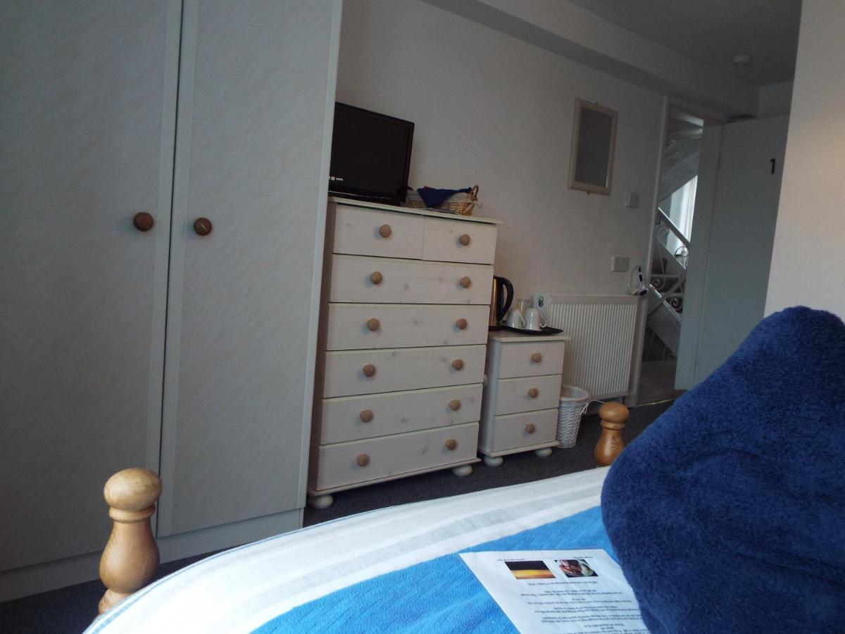 Corner House Guest House ビディフォード エクステリア 写真