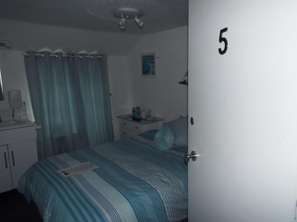 Corner House Guest House ビディフォード エクステリア 写真